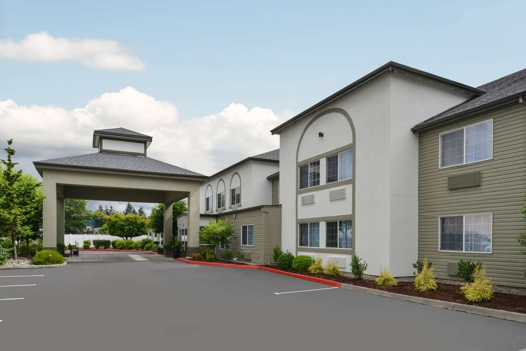 Best Western Woodland Inn Eksteriør bilde
